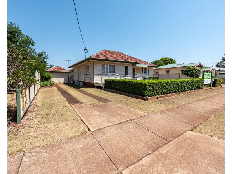 13 William St, Kingaroy QLD 4610