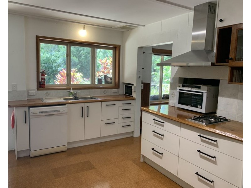 37-43 Spring Myrtle Ave, Nambour QLD 4560