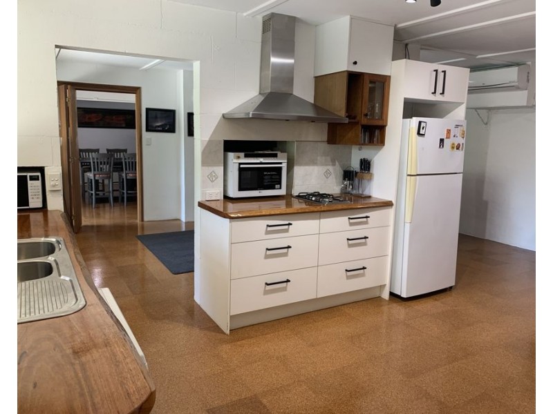 37-43 Spring Myrtle Ave, Nambour QLD 4560