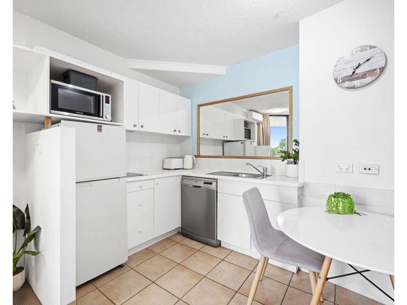 462/87-89 First Ave, Mooloolaba QLD 4557