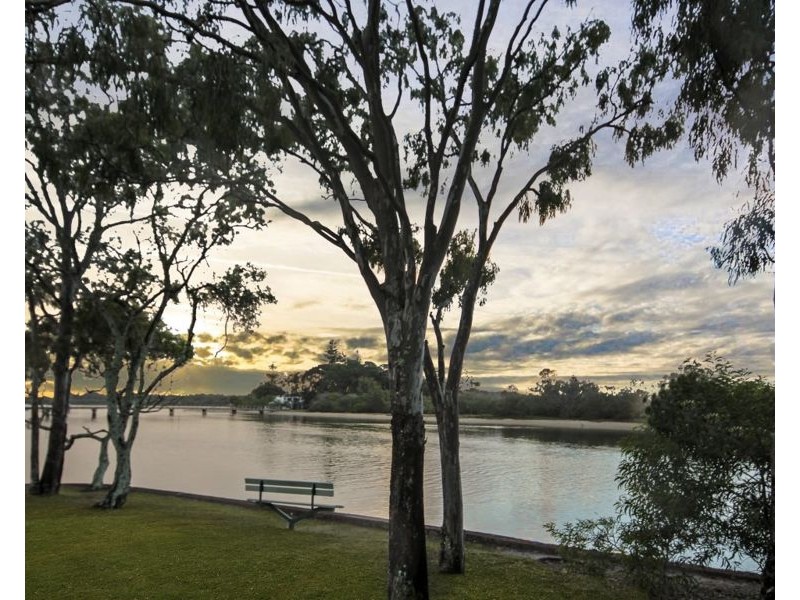 1/31 Bradman Ave, Maroochydore QLD 4558