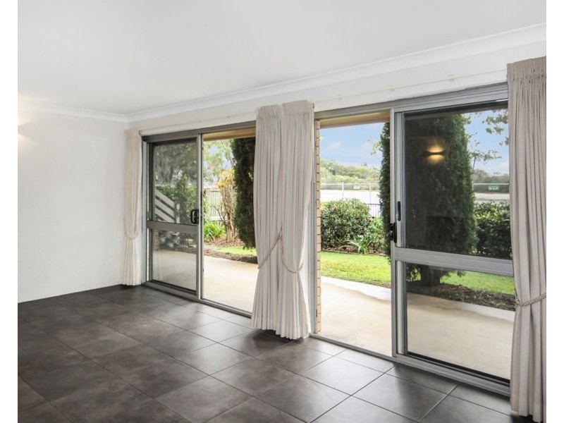 1/31 Bradman Ave, Maroochydore QLD 4558