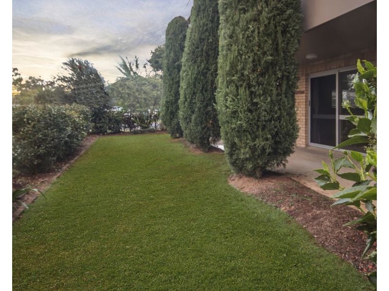 1/31 Bradman Ave, Maroochydore QLD 4558