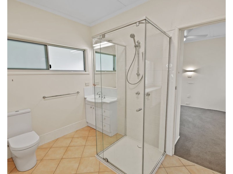 2/31 Bradman Ave, Maroochydore QLD 4558