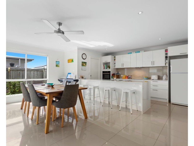 3 Olive Circuit, Caloundra West QLD 4551