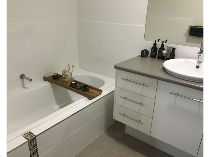 12 Ningaloo Lane, Fitzgibbon QLD 4018