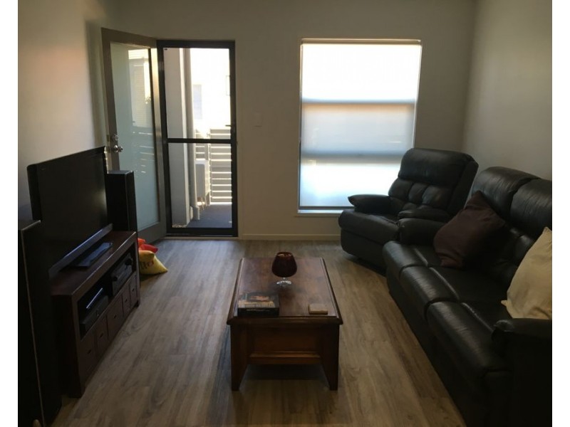 12 Ningaloo Lane, Fitzgibbon QLD 4018