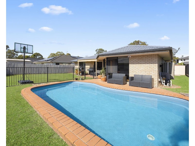 27 Edgewater Place, Sippy Downs QLD 4556