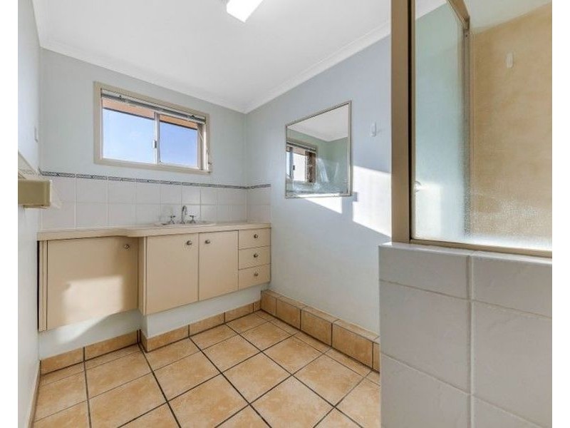 2/8 Urambi Court, Mountain Creek QLD 4557