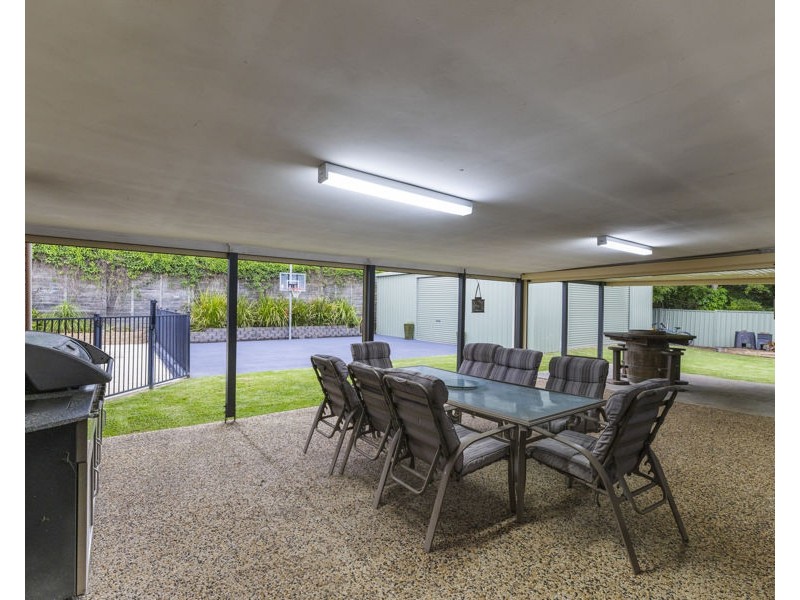 2 Elkhorn Street, Kuluin QLD 4558