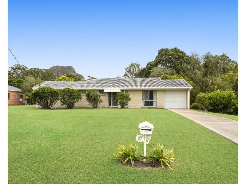 27 Tibrogargan Drive, Beerburrum QLD 4517