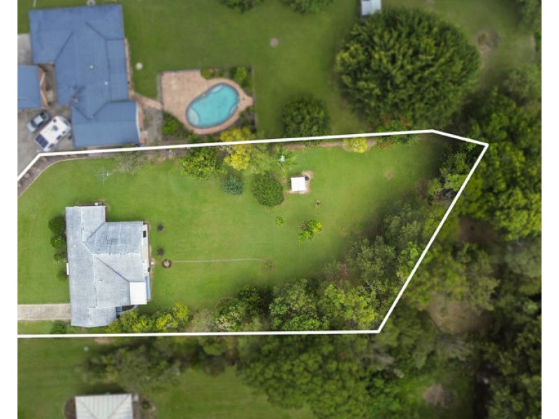 27 Tibrogargan Drive, Beerburrum QLD 4517