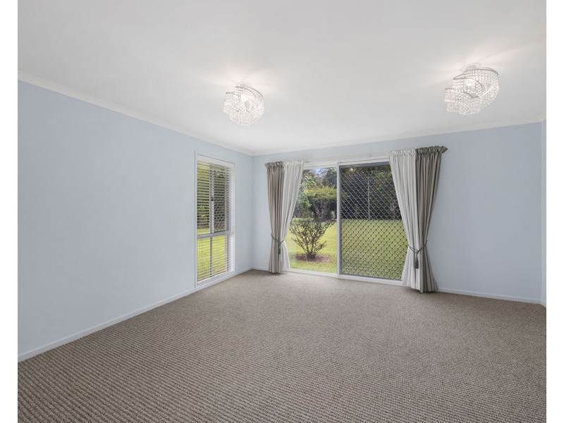 27 Tibrogargan Drive, Beerburrum QLD 4517