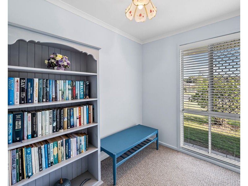 27 Tibrogargan Drive, Beerburrum QLD 4517