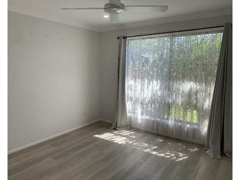 9 Tarwarri Cres, Mooloolaba QLD 4557