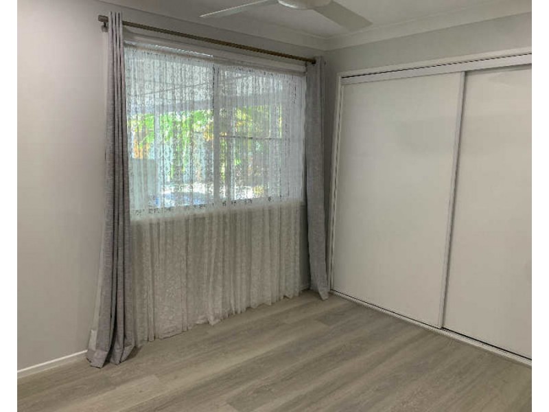 9 Tarwarri Cres, Mooloolaba QLD 4557