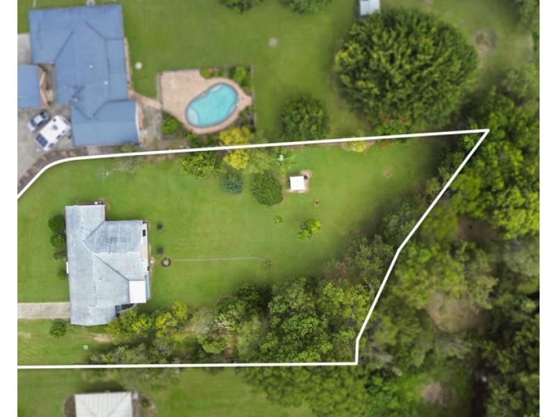 27 Tibrogargan Drive, Beerburrum QLD 4517