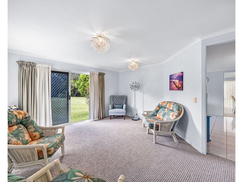 27 Tibrogargan Drive, Beerburrum QLD 4517