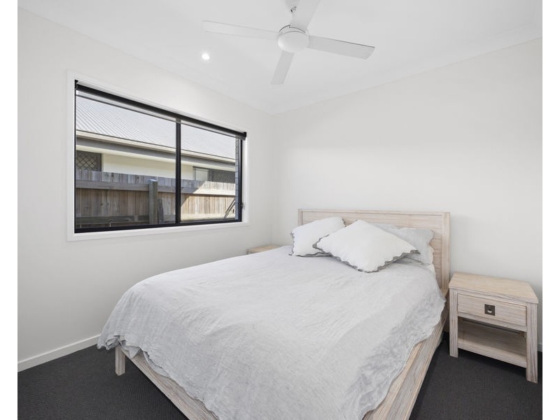 12 Valour Street, Palmview QLD 4553