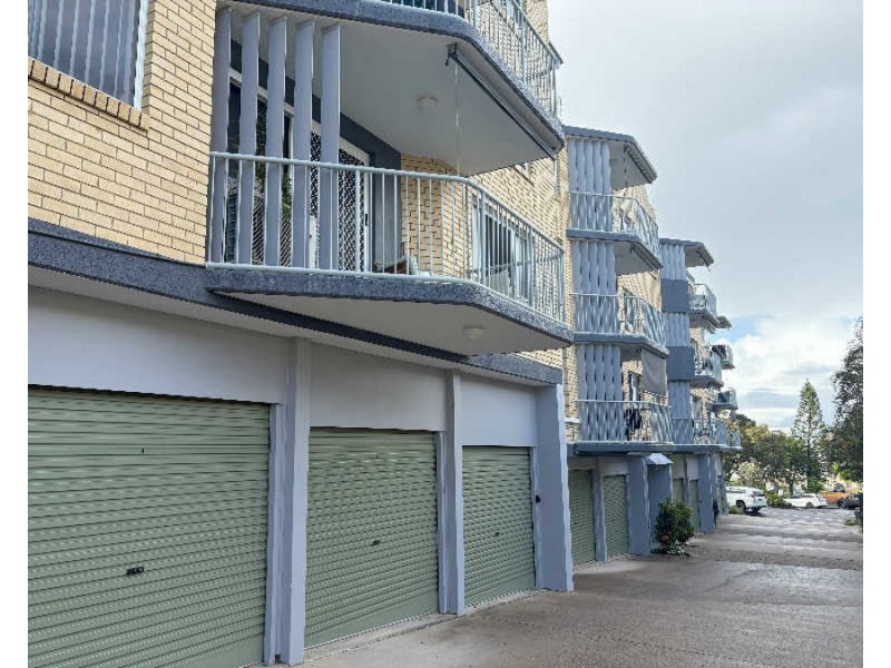 4/33 Burgess Street, Kings Beach QLD 4551