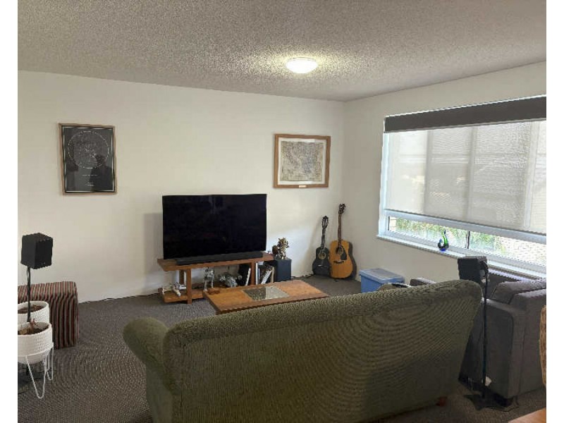 4/33 Burgess Street, Kings Beach QLD 4551