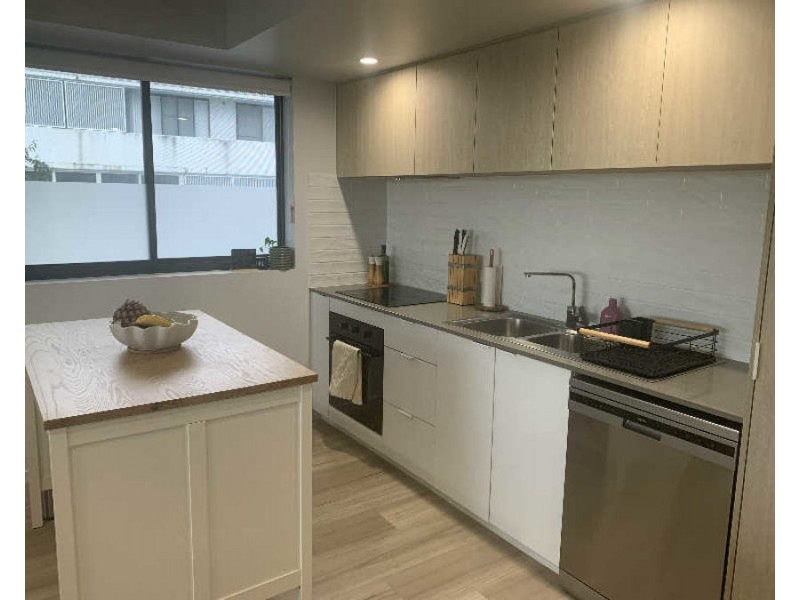 1/14 Norman Ave, Maroochydore QLD 4558