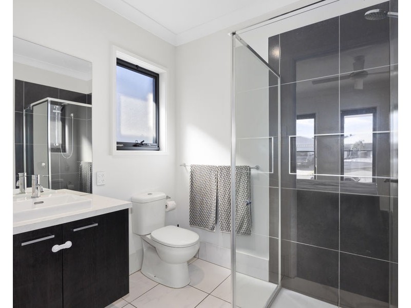12 Valour Street, Palmview QLD 4553