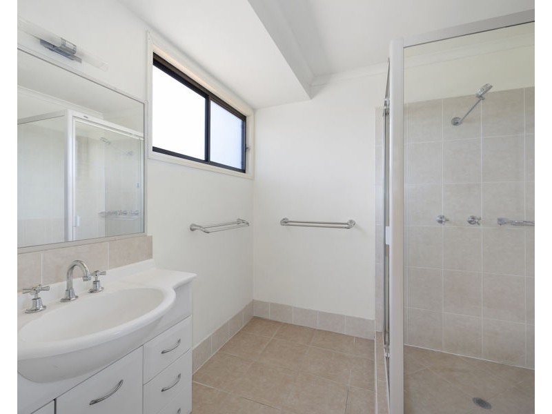 4 Elizabeth Farm Ct, Maroochydore QLD 4558