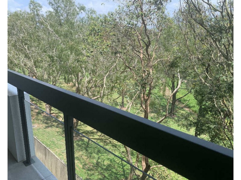 204/10 Curwen, Chermside QLD 4032