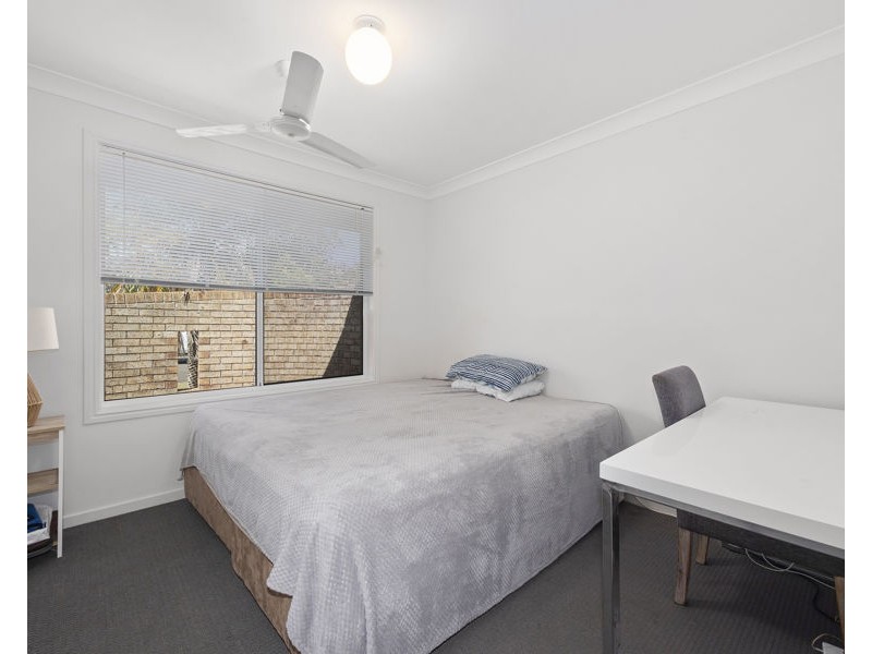 2/22 Fernleigh Cres, Mountain Creek QLD 4557