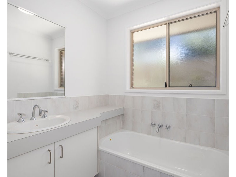 6 Elizabeth Farm Ct, Maroochydore QLD 4558