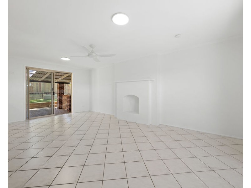 6 Elizabeth Farm Ct, Maroochydore QLD 4558