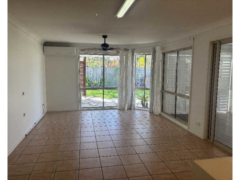 6 Coney Court, Mountain Creek QLD 4557