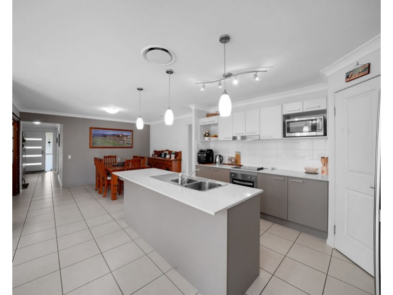 7 Tahoe Place, Narangba QLD 4504