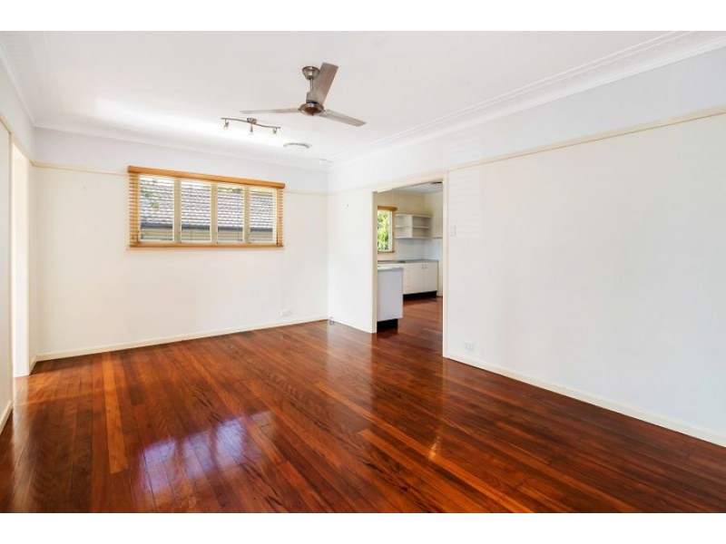 5 Welch St, Clontarf QLD 4019