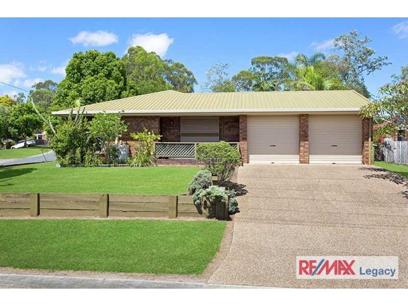 22 VOLTAIRE CRES, Petrie QLD 4502
