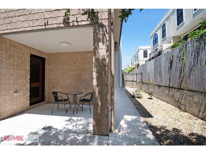 9/12-14 Georgina Street, Woody Point QLD 4019