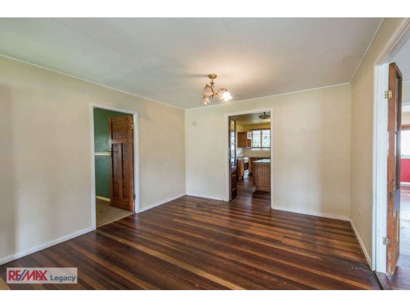 4 Somerset Drive, Deception Bay QLD 4508