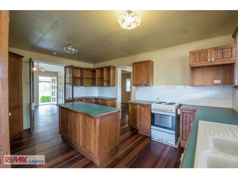 4 Somerset Drive, Deception Bay QLD 4508