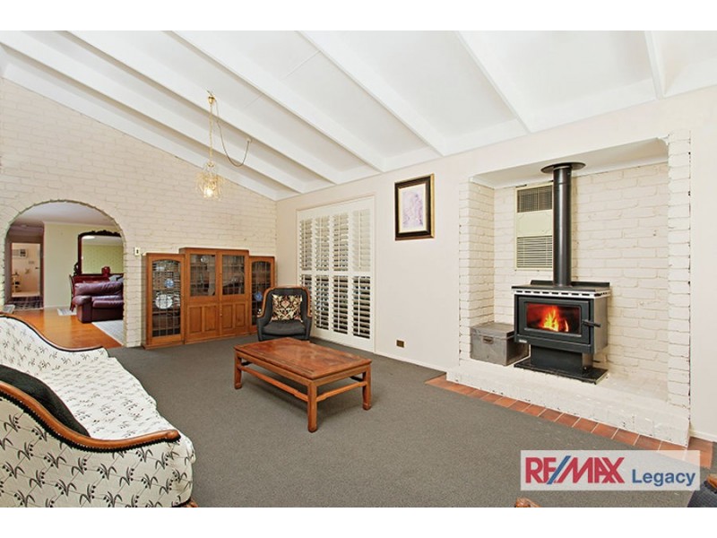 24 DOLPHIN STREET, Newport QLD 4020