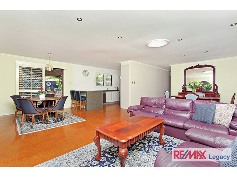 24 DOLPHIN STREET, Newport QLD 4020