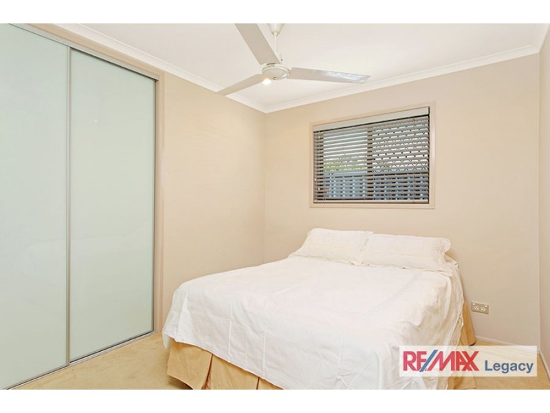 24 DOLPHIN STREET, Newport QLD 4020