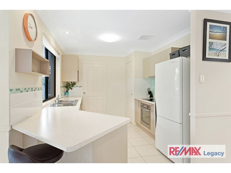 6 DOYEN COURT, Warner QLD 4500