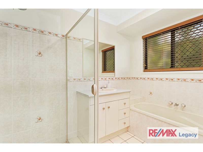 6 DOYEN COURT, Warner QLD 4500