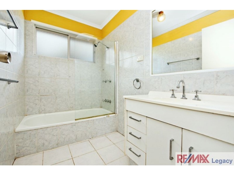 8 Wilson St, Caboolture QLD 4510