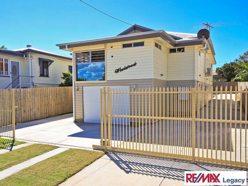 18 Hardiman St, Woody Point QLD 4019