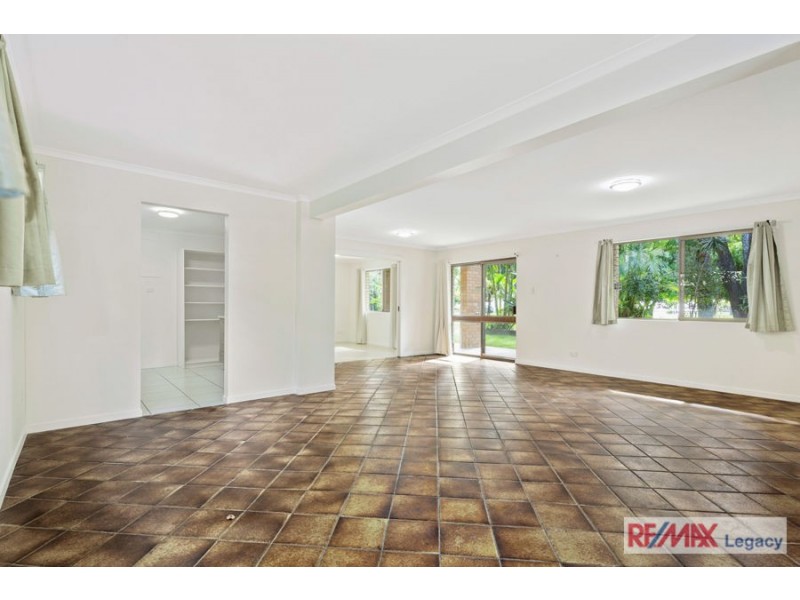47 Oyster Point Esplanade, Newport QLD 4020