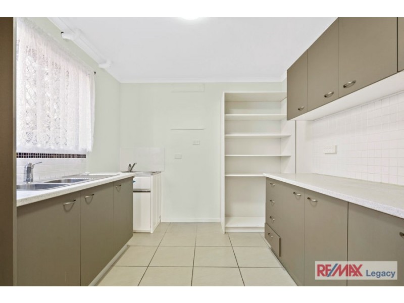 47 Oyster Point Esplanade, Newport QLD 4020