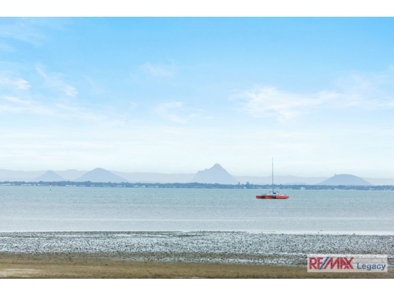 47 Oyster Point Esplanade, Newport QLD 4020