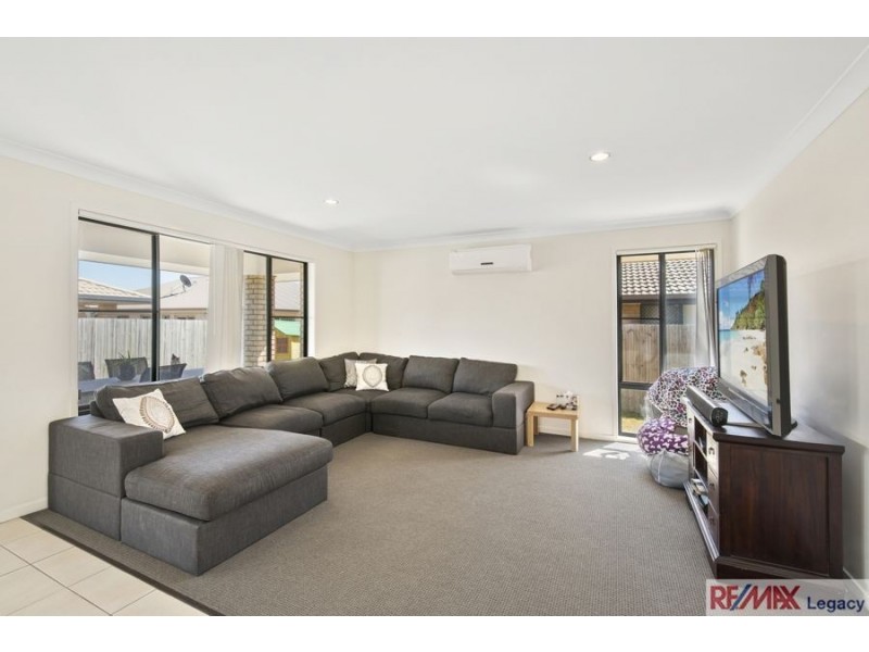10 Lacebark Street, Morayfield QLD 4506